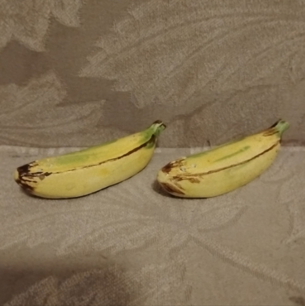 Realistic Banana Decor Set Vintage Salt And Pepper Shakers